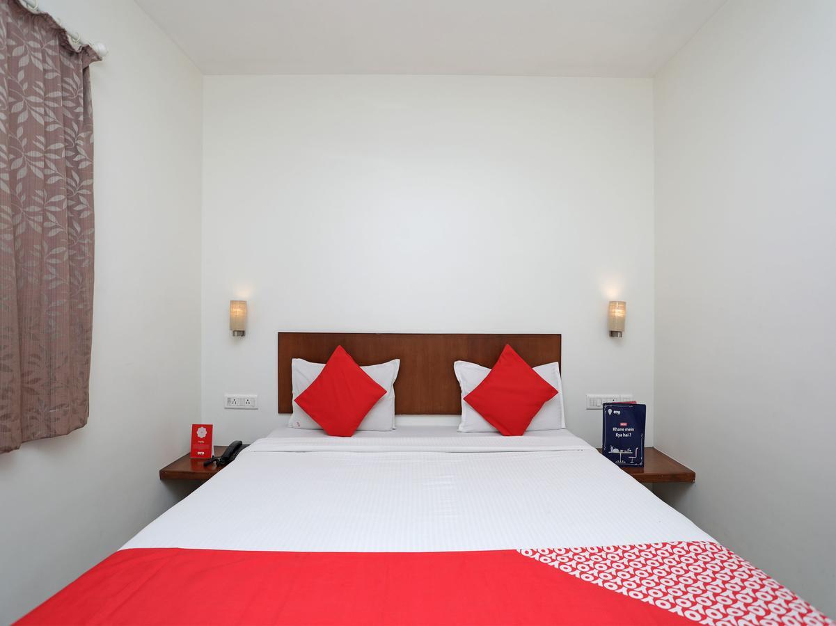 Oyo 1194 Hotel Gulmohr Pune Exterior photo